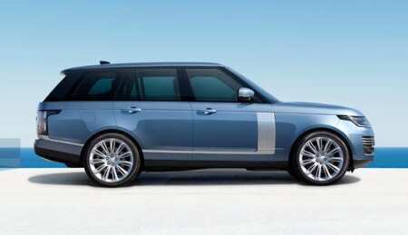 Um SUV de luxo: O Range Rover na cor Luxor