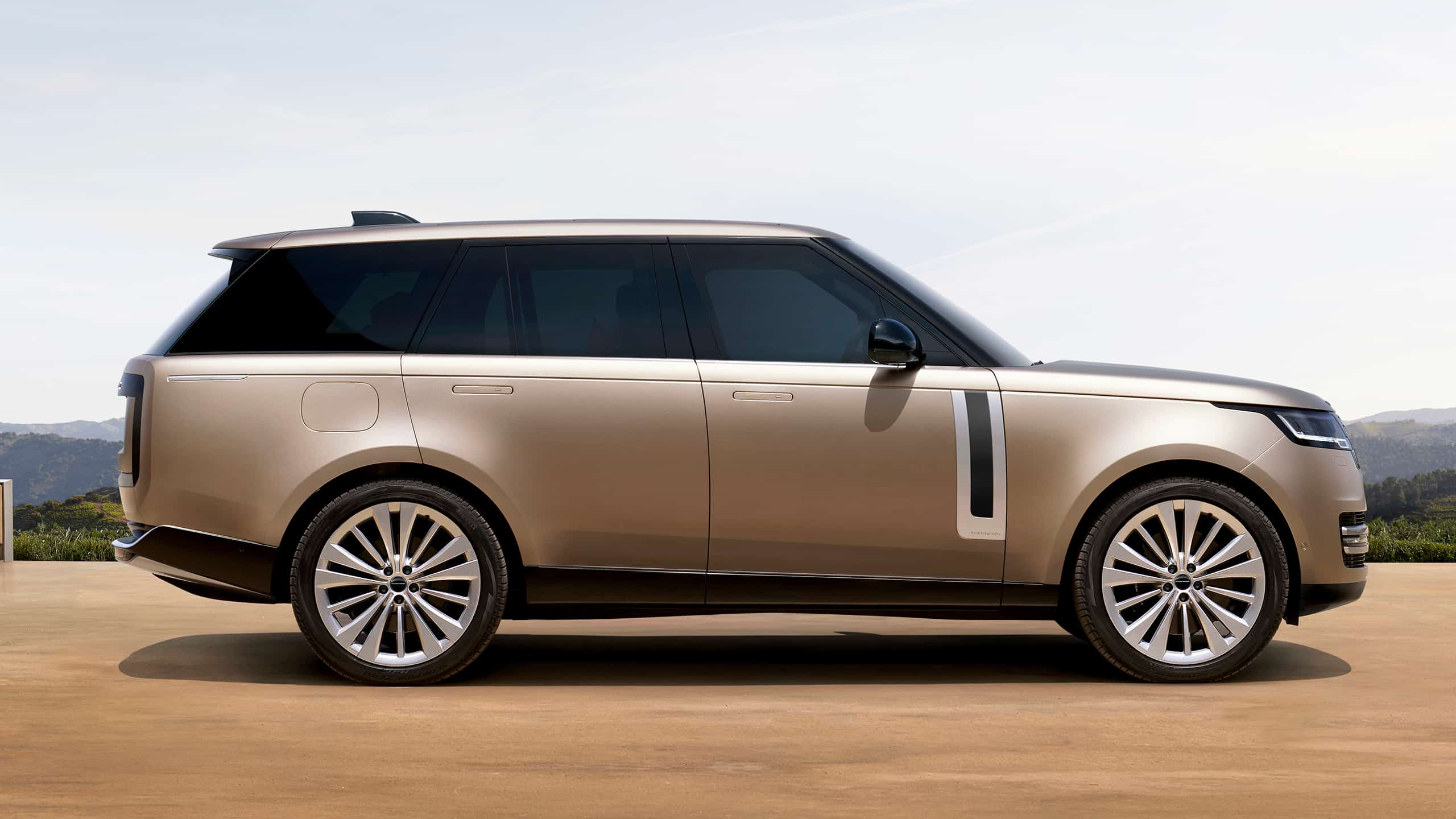 Imagem oficial Land Rover Range Rover, linha atual